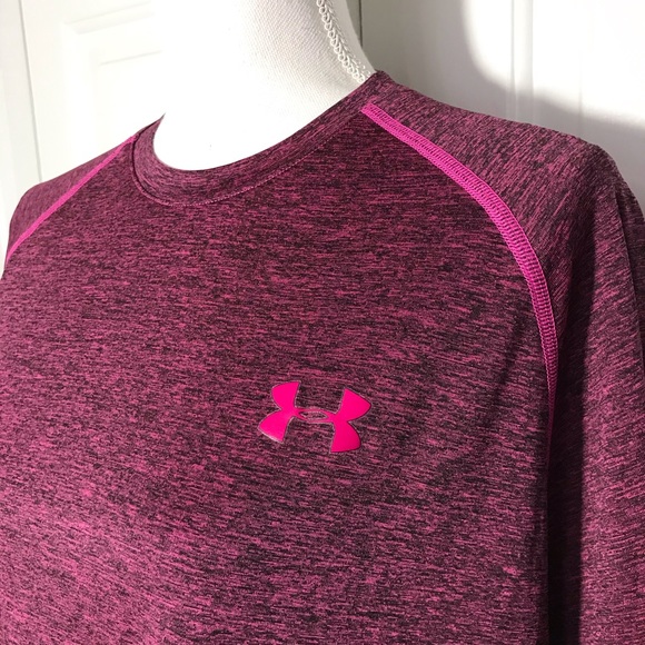 Under Armour Tops - Under Armour Women’s LG short sleeve T-Shirt, Pink